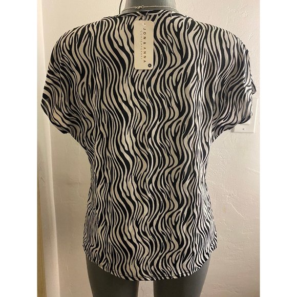 Jon & Anna Contemporary Short Sleeve Blouse - Picture 2 of 3